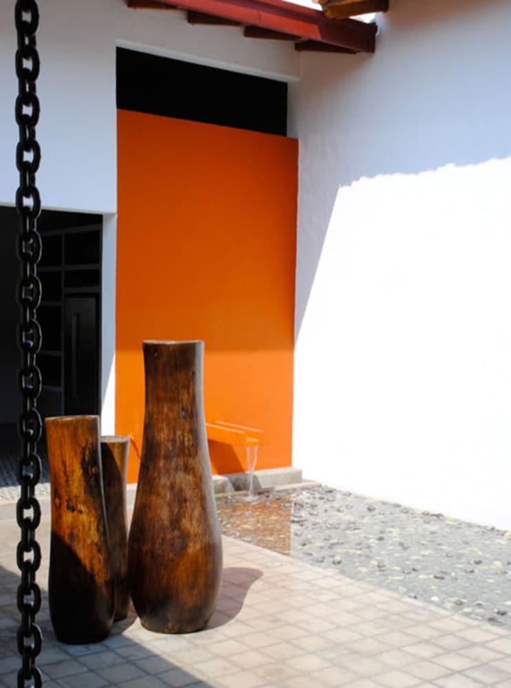 Los Patios Hotel Гранада Экстерьер фото
