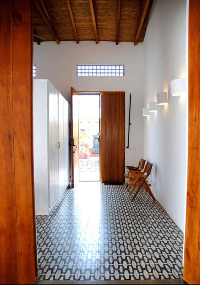 Los Patios Hotel Гранада Экстерьер фото