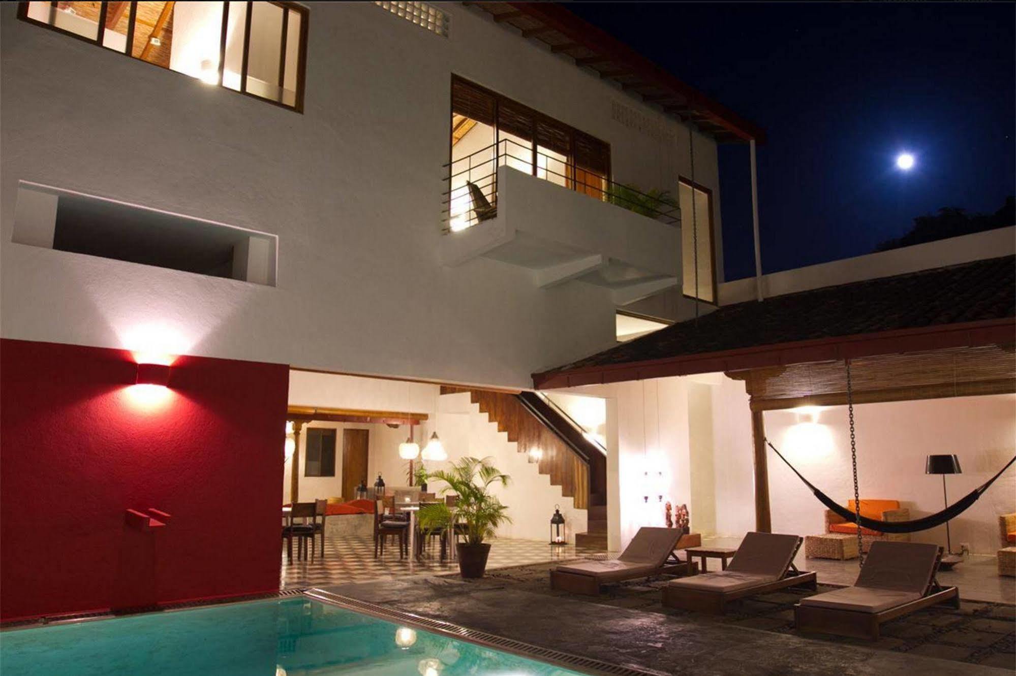 Los Patios Hotel Гранада Экстерьер фото
